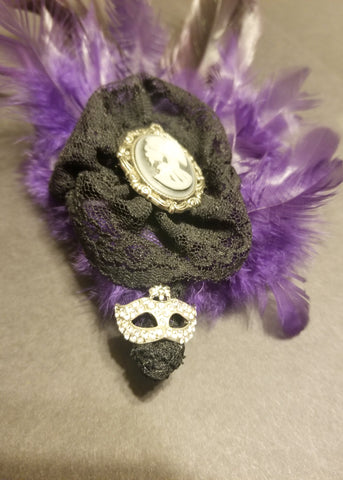 Masquerade In Cameo Hair clip